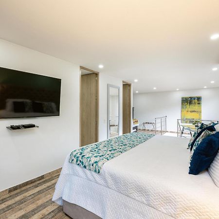Apartamentos Borbon Suites 메딜린 외부 사진