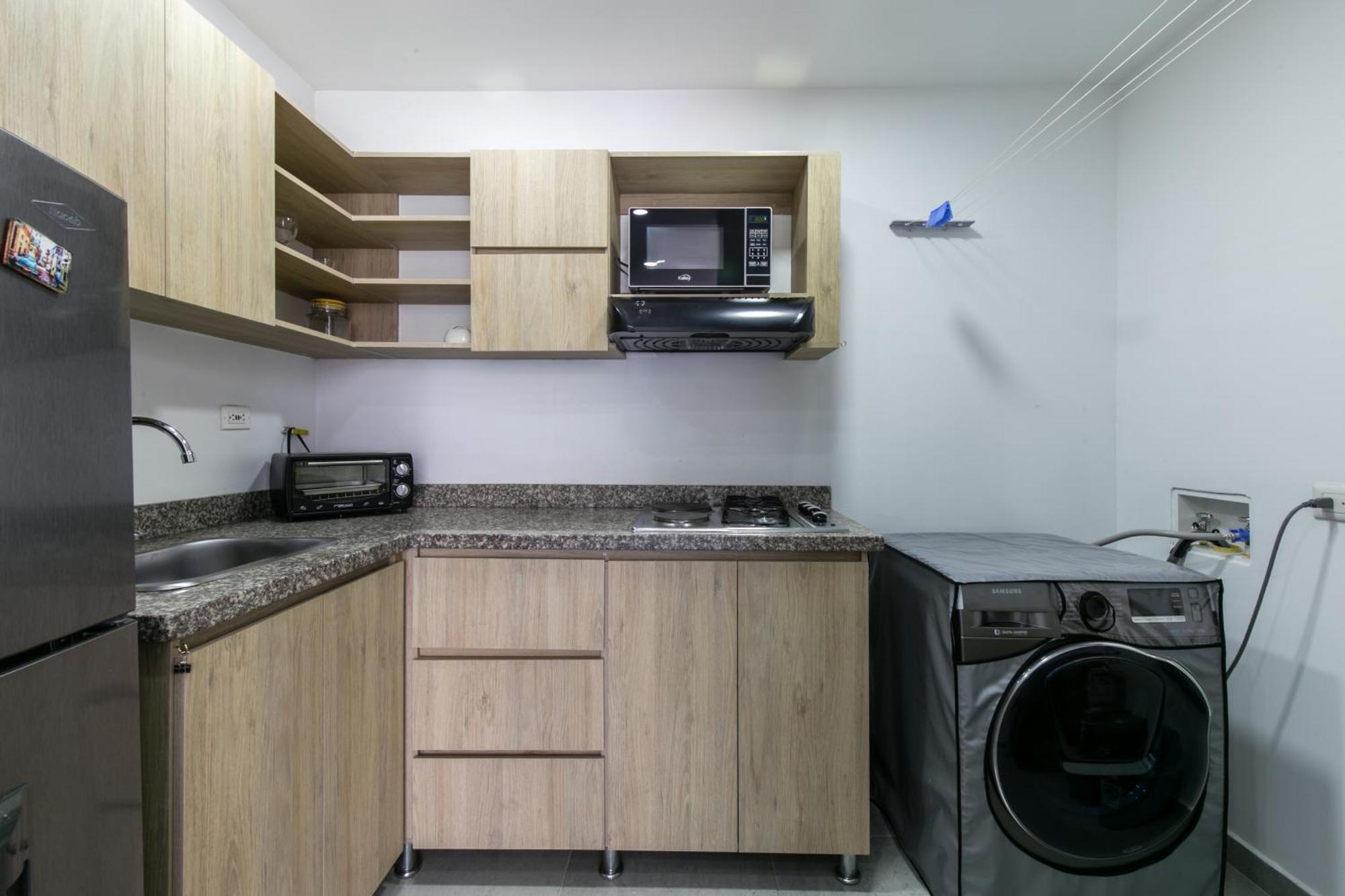 Apartamentos Borbon Suites 메딜린 외부 사진