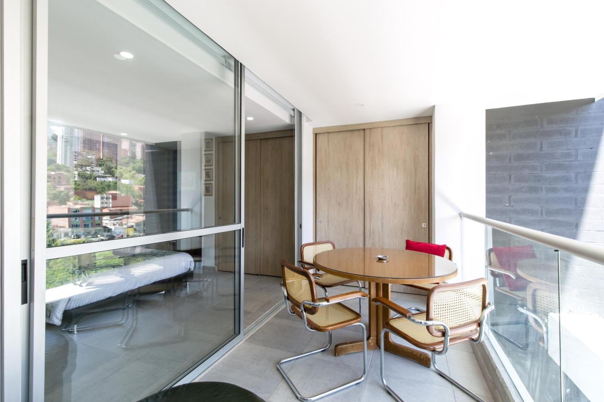 Apartamentos Borbon Suites 메딜린 외부 사진