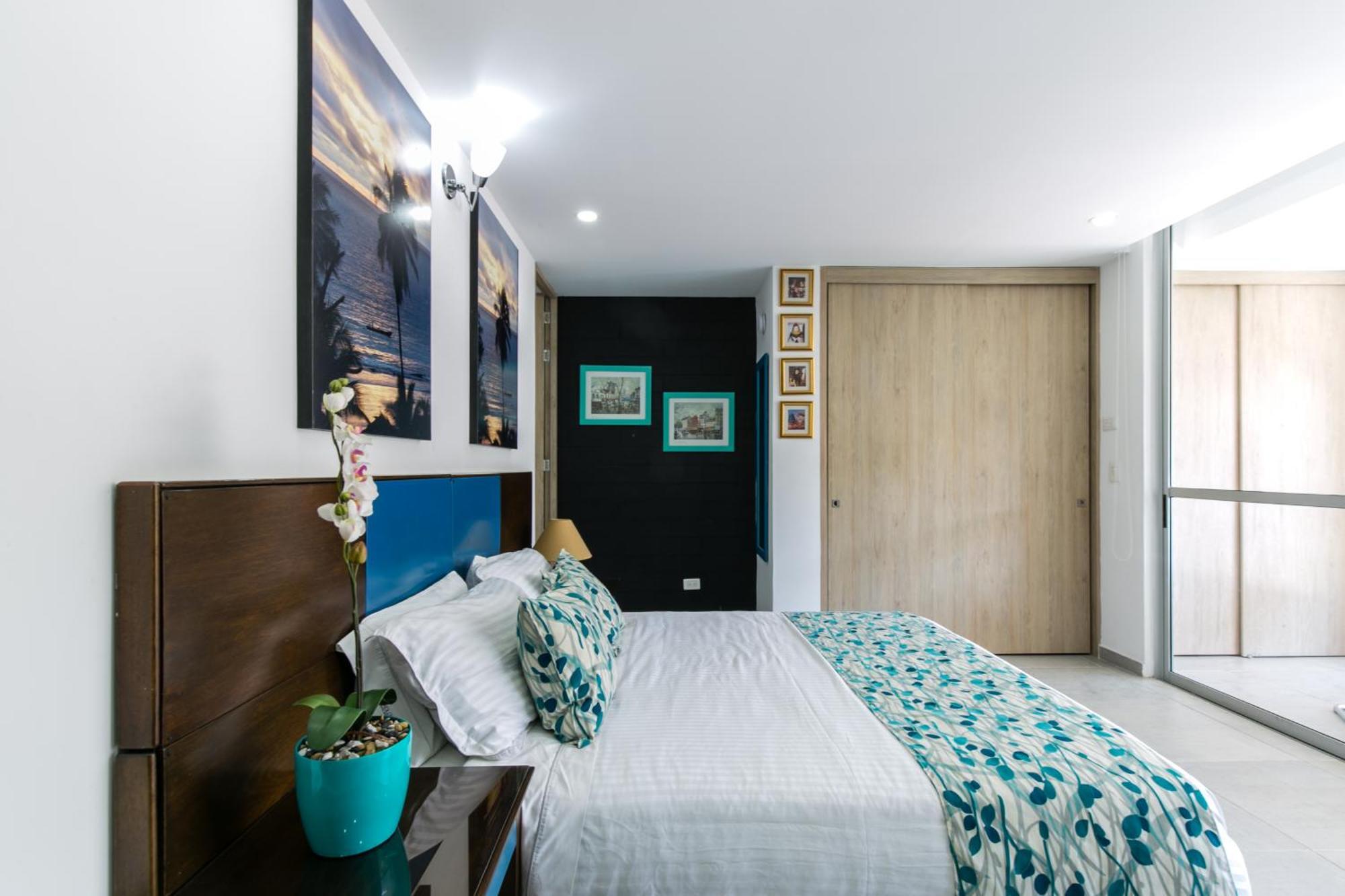 Apartamentos Borbon Suites 메딜린 외부 사진