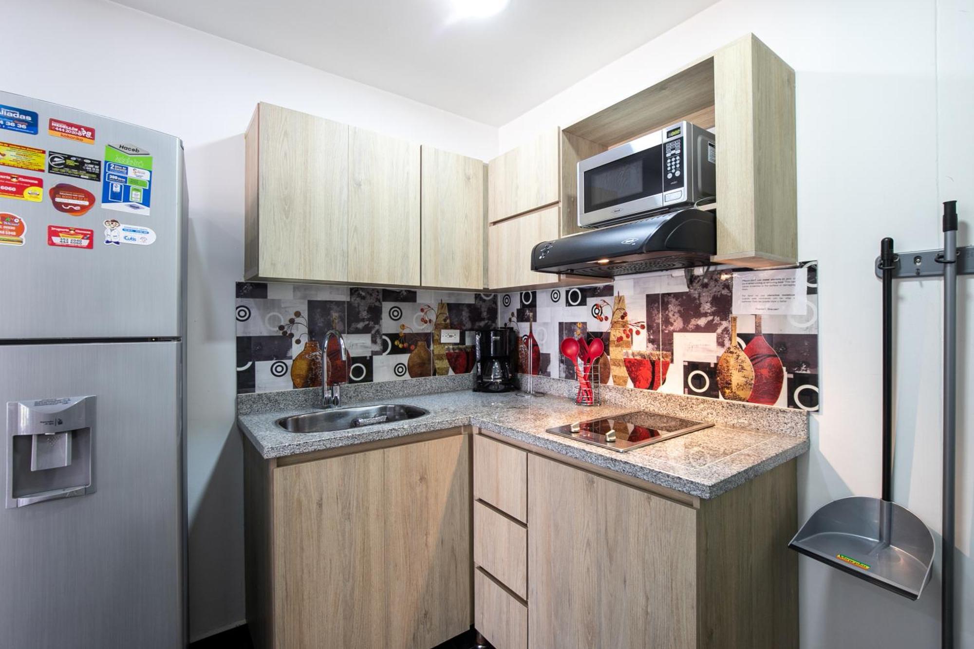 Apartamentos Borbon Suites 메딜린 외부 사진