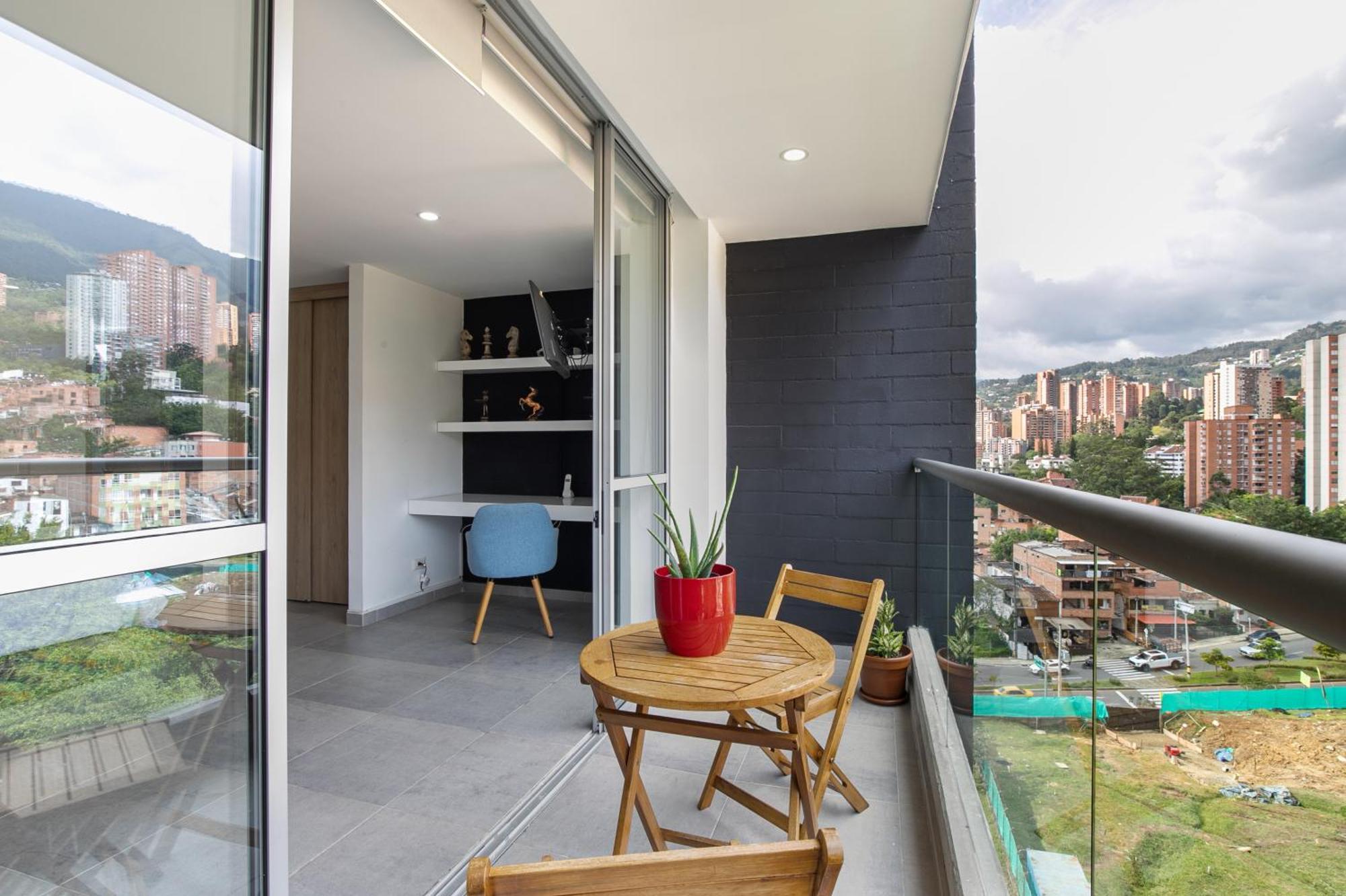 Apartamentos Borbon Suites 메딜린 외부 사진