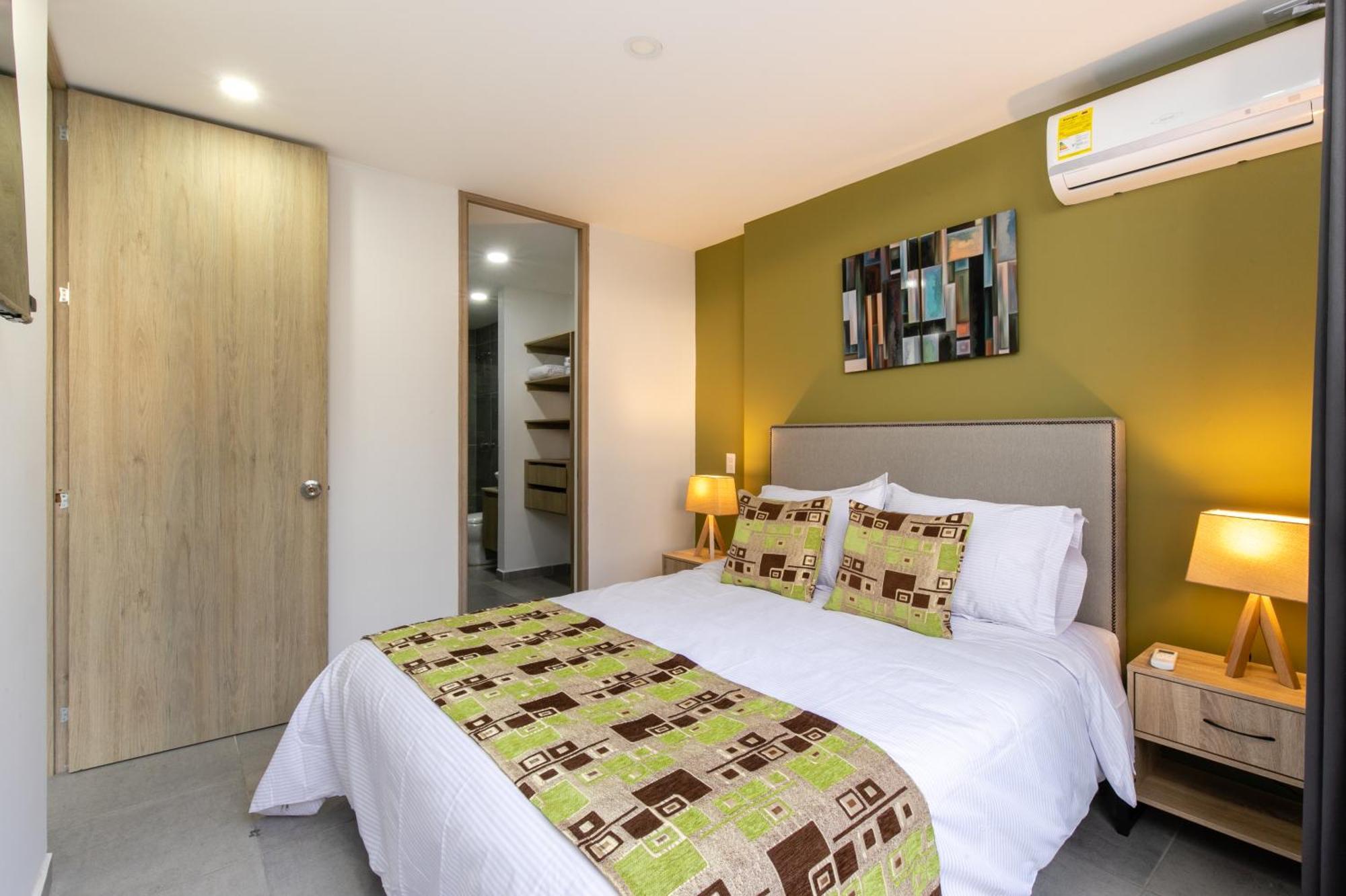 Apartamentos Borbon Suites 메딜린 외부 사진