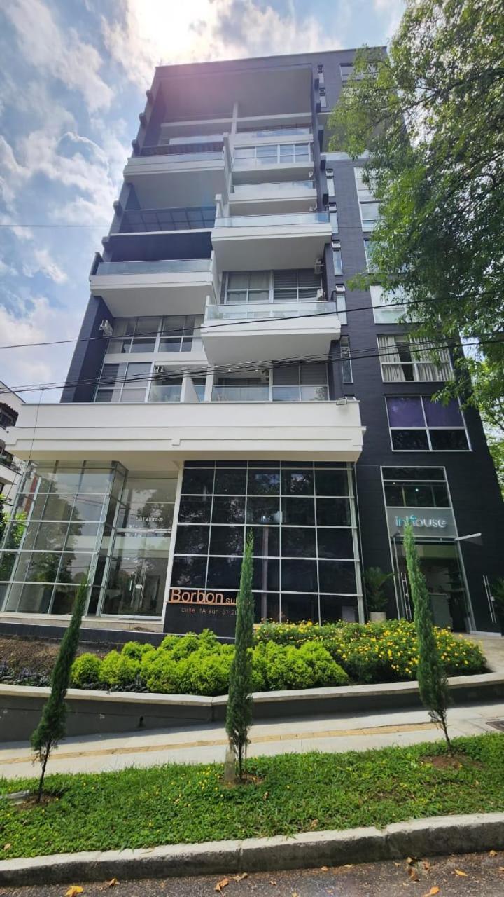 Apartamentos Borbon Suites 메딜린 외부 사진