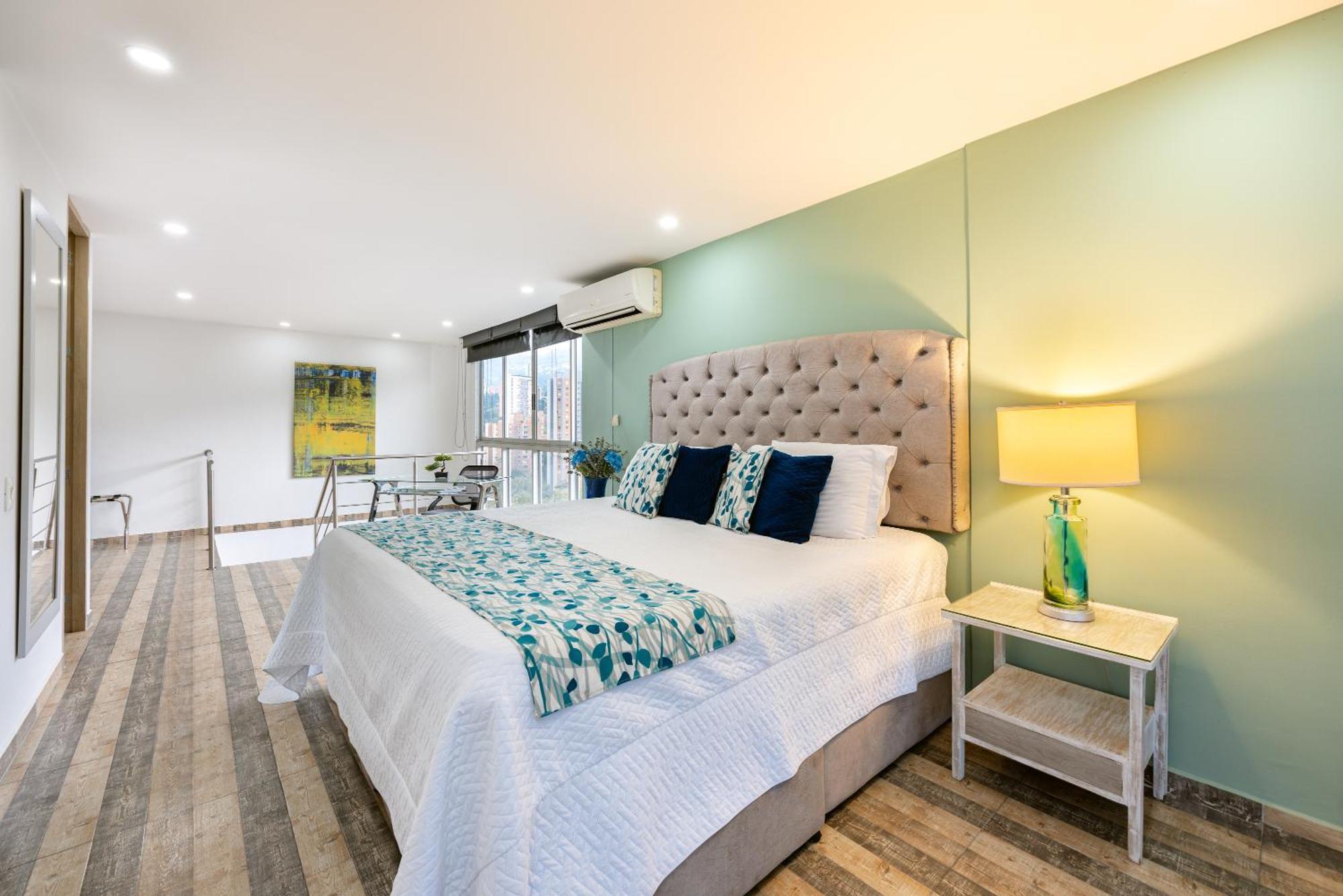 Apartamentos Borbon Suites 메딜린 외부 사진